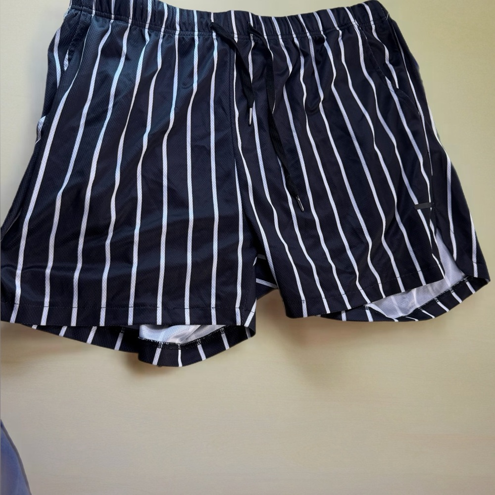 COOFANDY Men’s Black White‎ Pinstripe Athletic Shorts